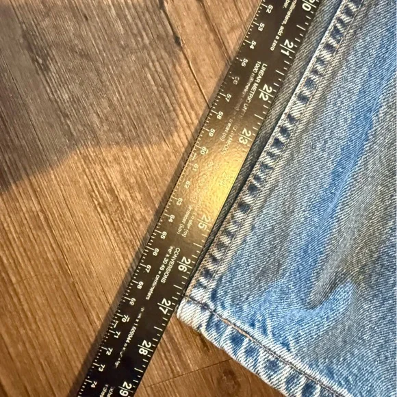 Levi’s 550 Vintage Relaxed Fit Tapered Leg Denim Jeans Women’s Size 8 Petite - Picture 7 of 10